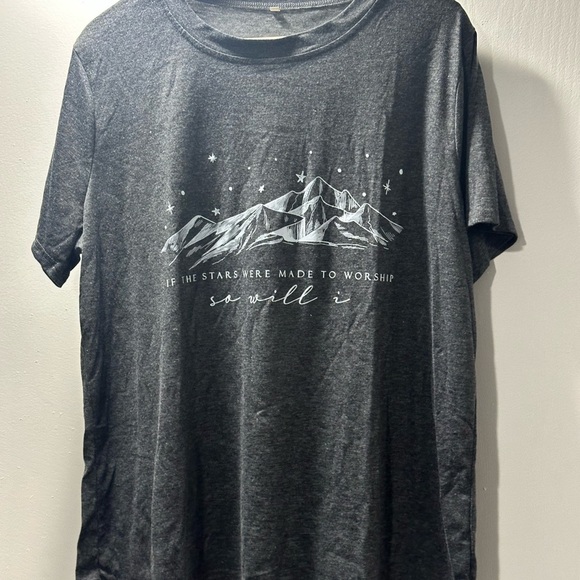 SHEIN Other - Gray Graphic Men's T-Shirt "Stars are made to worship, so will I"